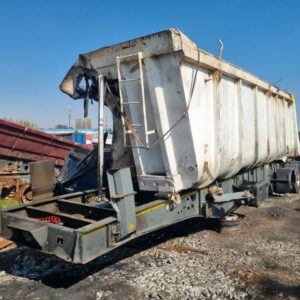 2015 Henred Fruehauf Sloper Trailer (JHB)