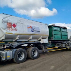 2013 HENRED FRUEHAUF Skeletal Tri Axle (PMB)