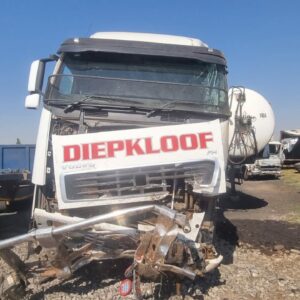 2007 VOLVO FH400 (JHB)
