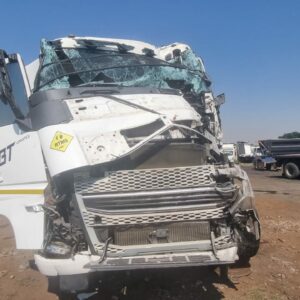 2022 VOLVO FH440 (JHB)