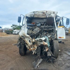 2006 NISSAN UD440 (PMB)