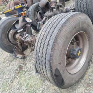 2 x HENRED FRUEHAUF Axles (BLM)